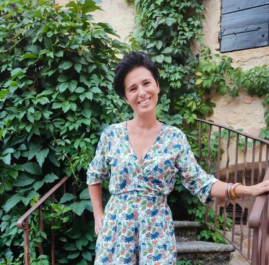 Portrait de Lauriane Naveilhan, thérapeute spécialisée en relations affectives et conjugales à La Brède, Saint Selve et Landiras